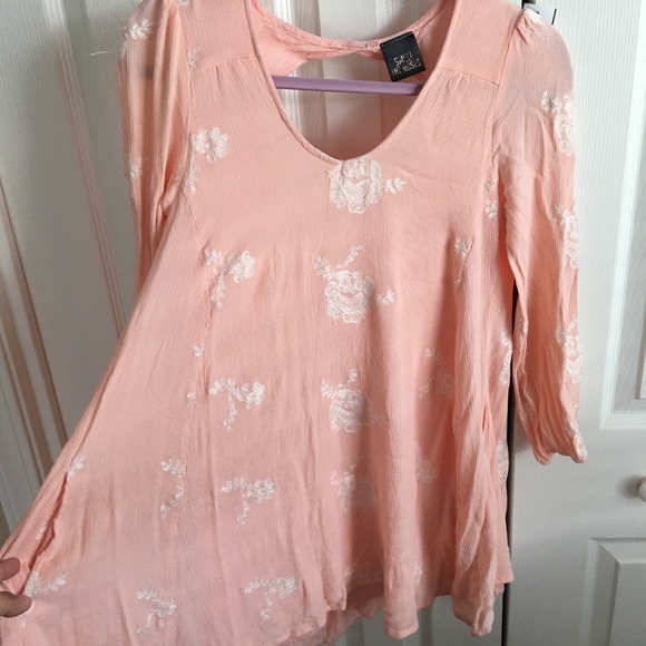 Pink dress - Picture 2 of 3